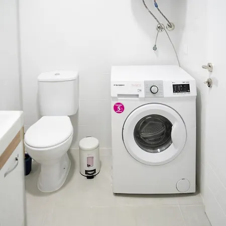 Apartment New 1 Bedroom In Center - Free Parking Skopje