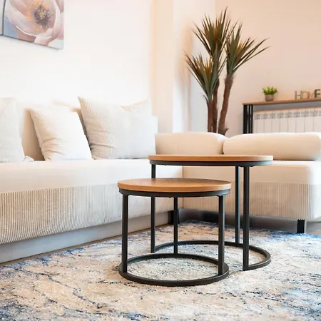 Apartment New 1 Bedroom In Center - Free Parking *