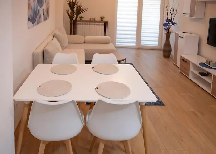 New 1 Bedroom In Center - Free Parking Skopje