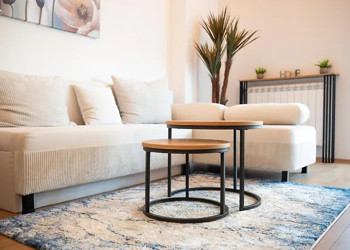 Apartmán New 1 Bedroom In Center - Free Parking *